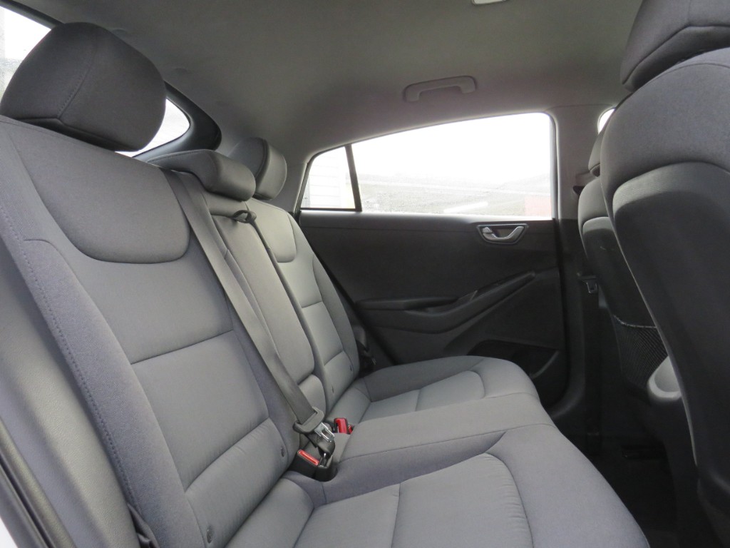 S7109911.jpg