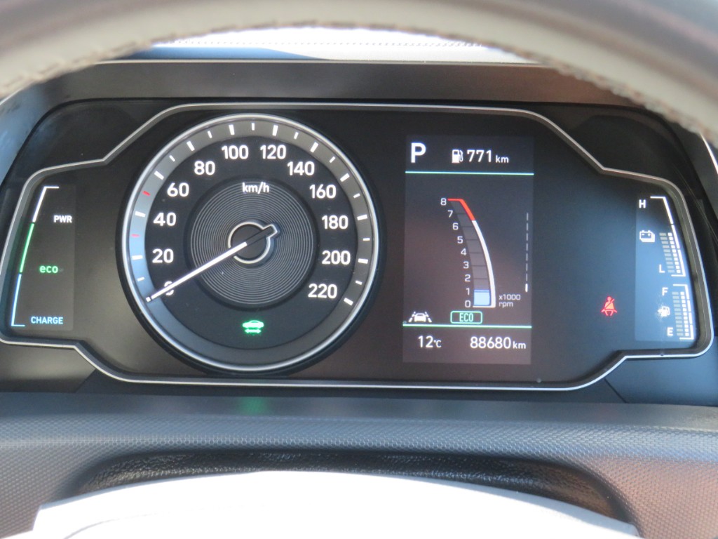 S7110317.jpg