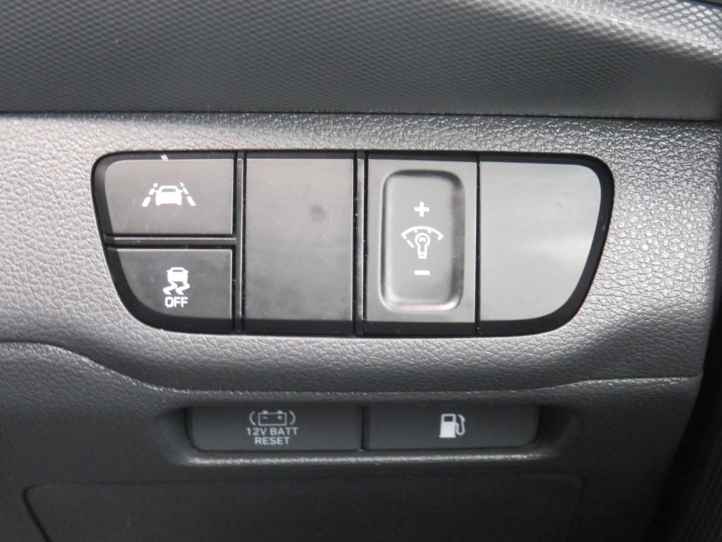S7111218.jpg