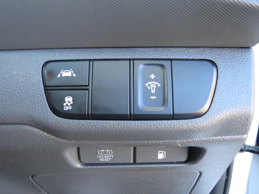 S7111614.jpg