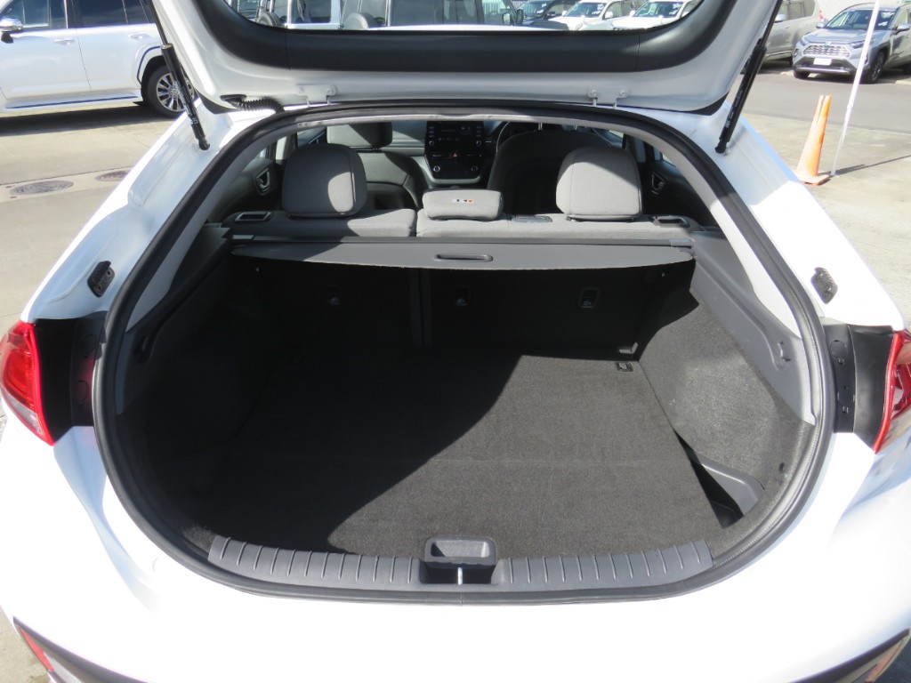 S7111910.jpg