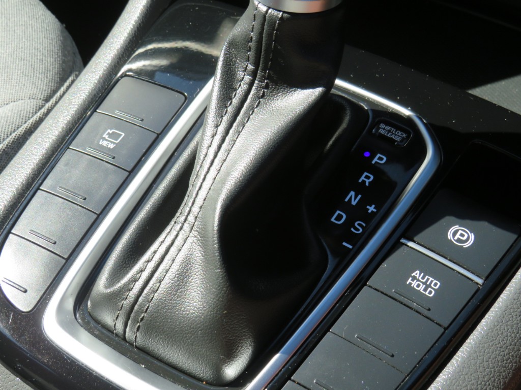 S7112216.jpg