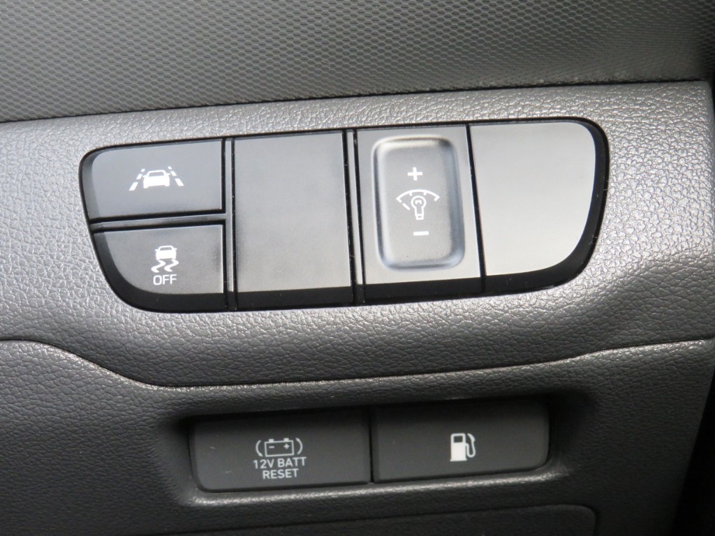S7112515.jpg