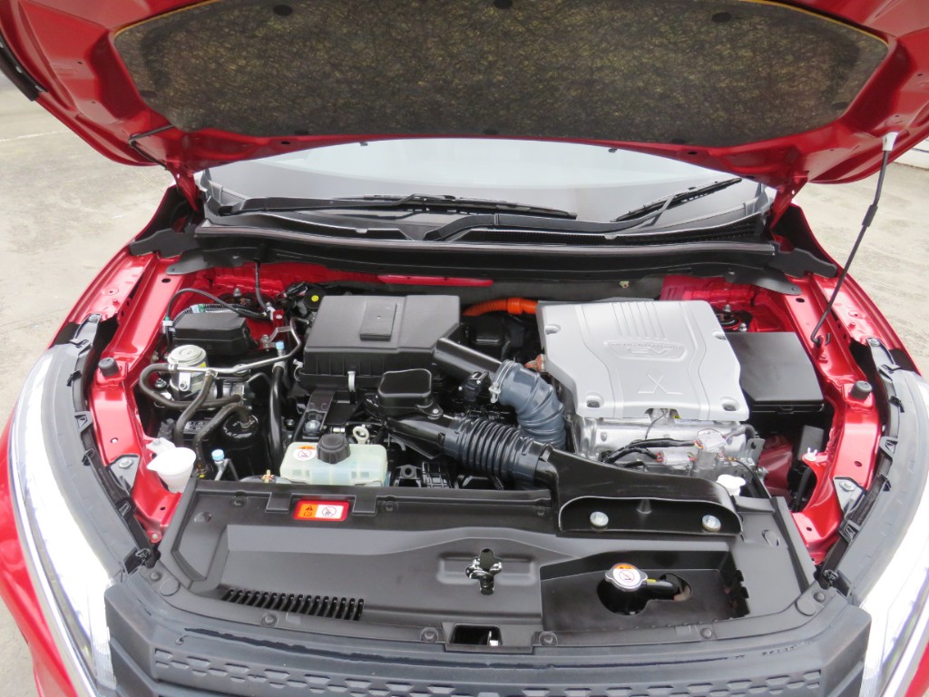 S7113120.jpg