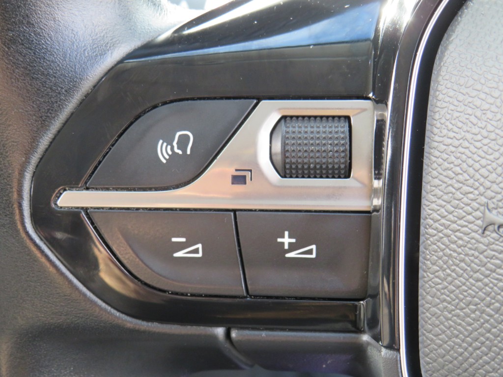 S7115417.jpg