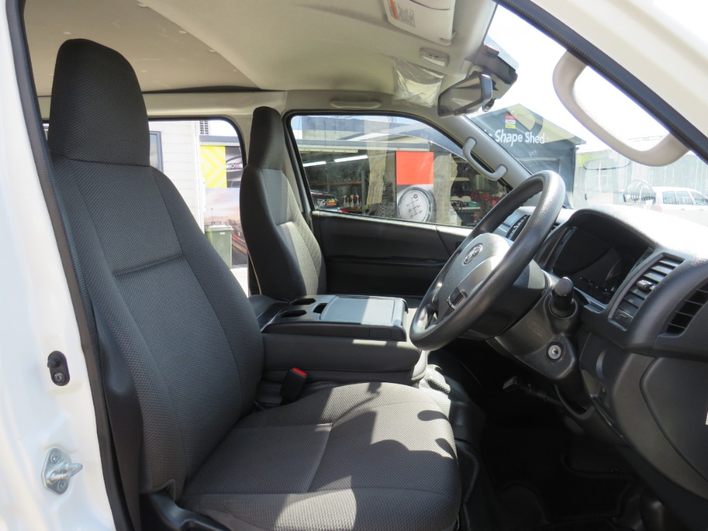 S8011213.jpg