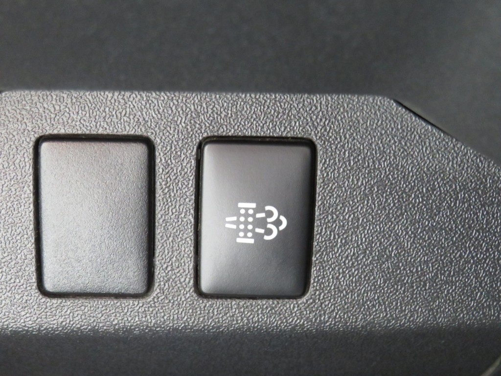 S8011216.jpg