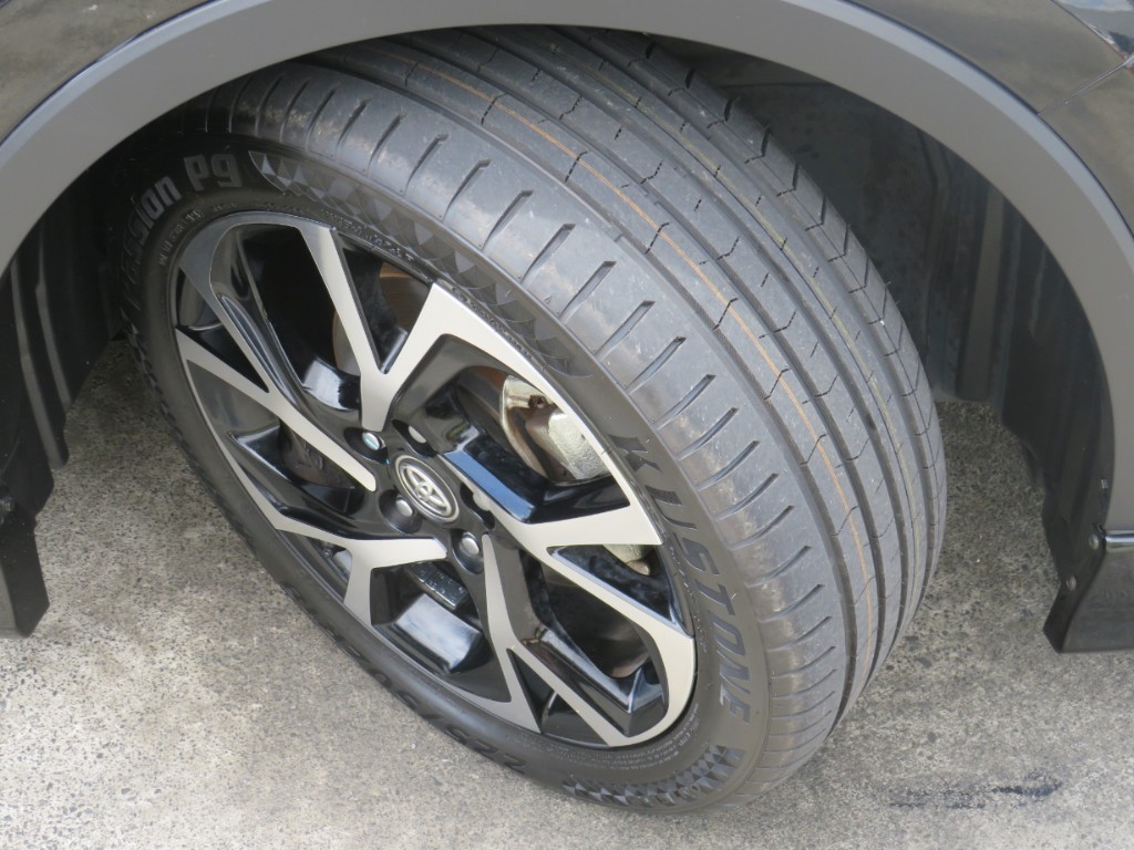 S8011910.jpg