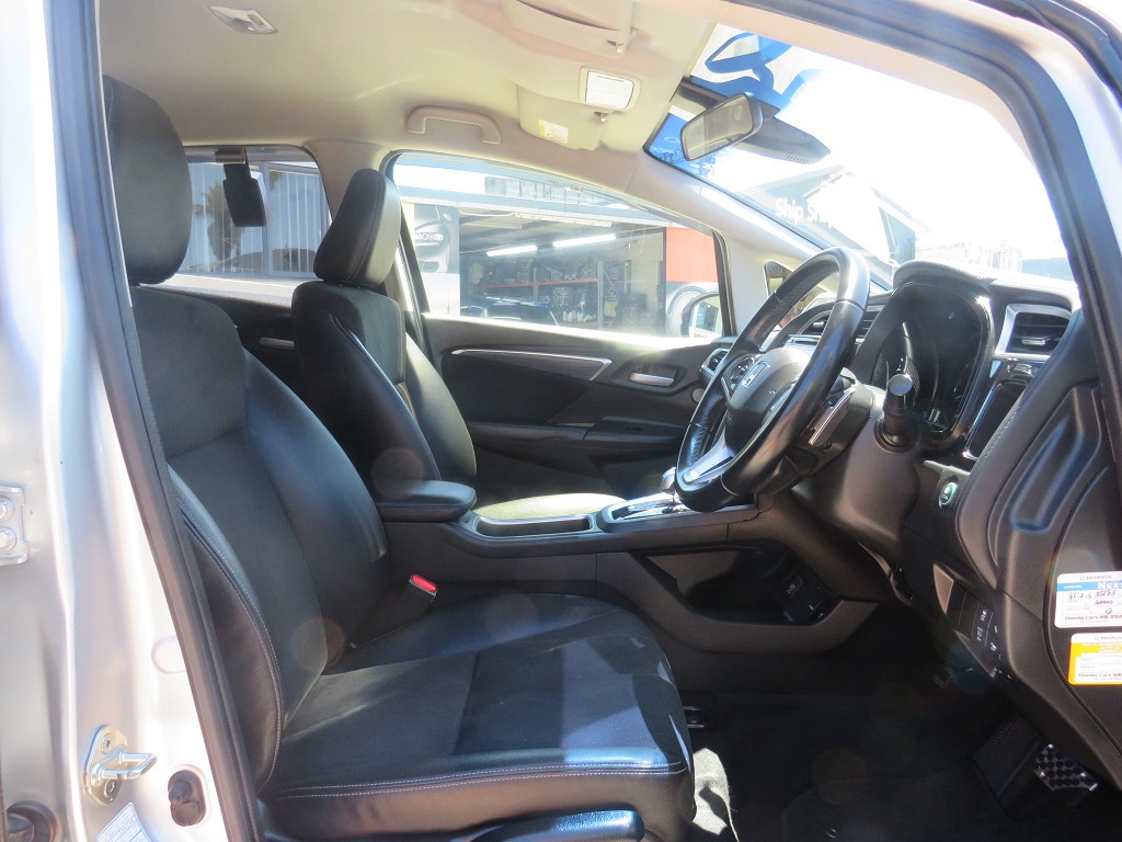 S8015013.jpg