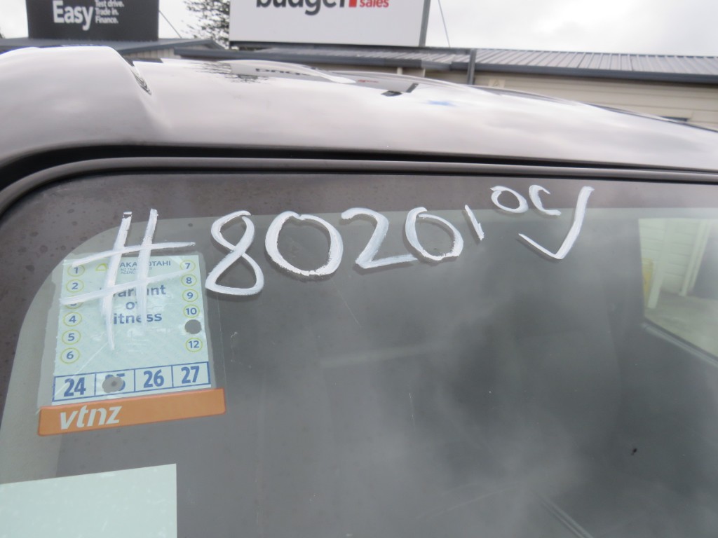 S8020120.jpg