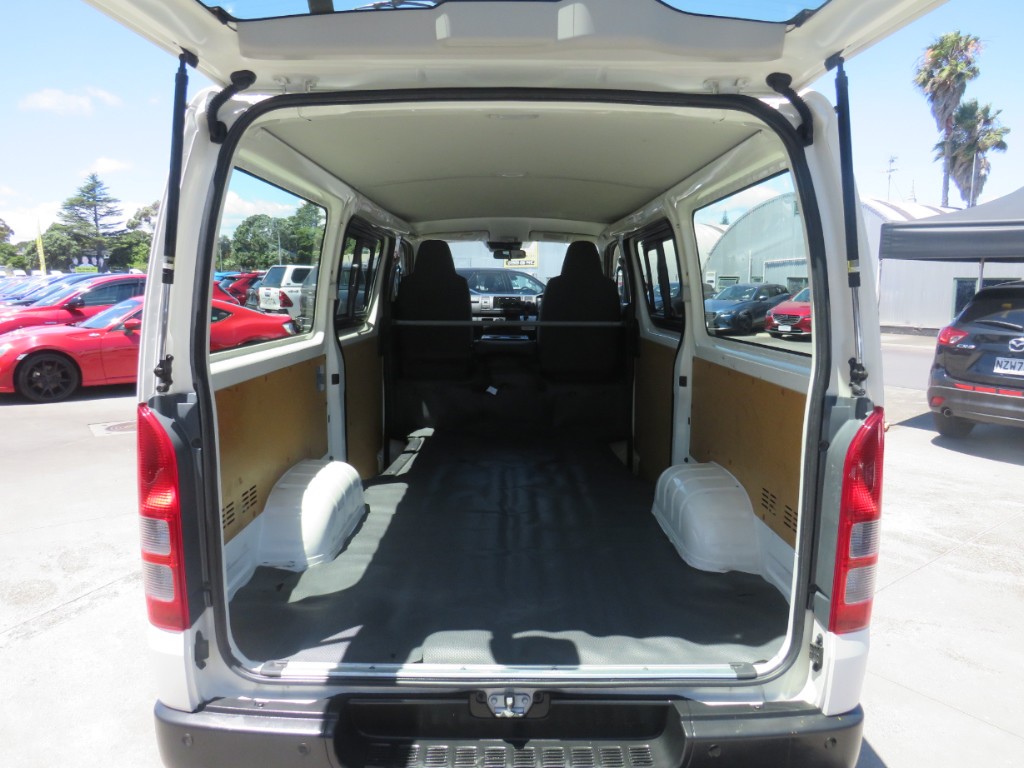 S8020611.jpg