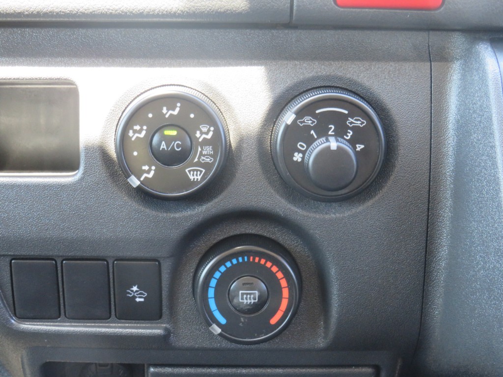 S8020617.jpg