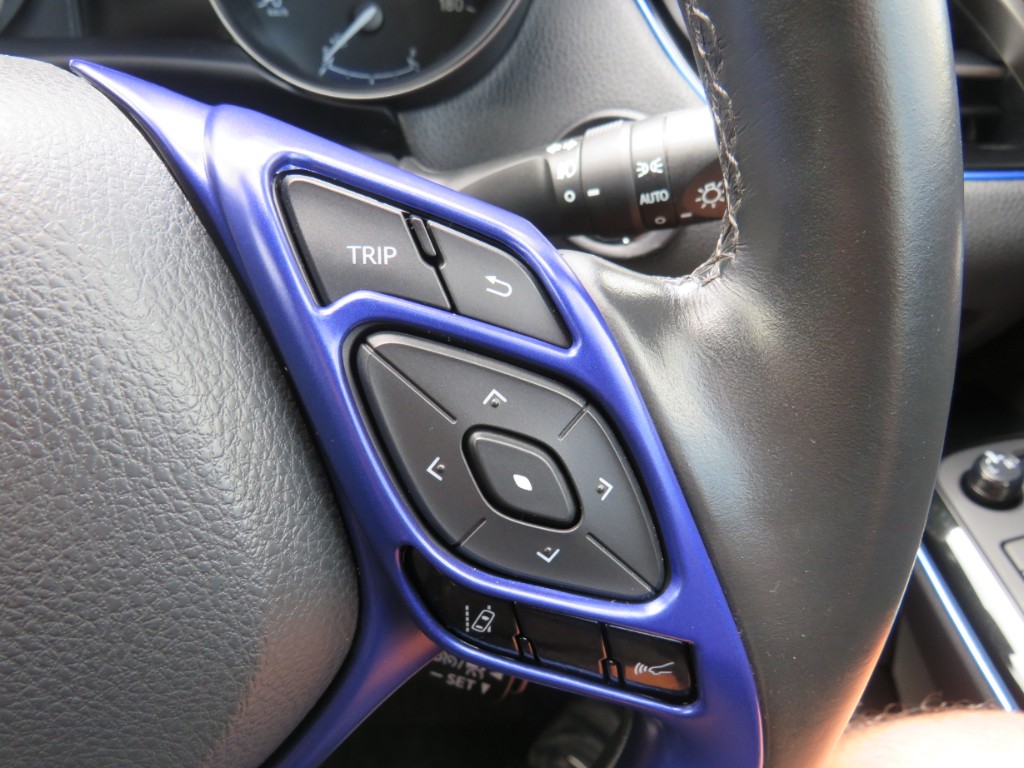S8024714.jpg
