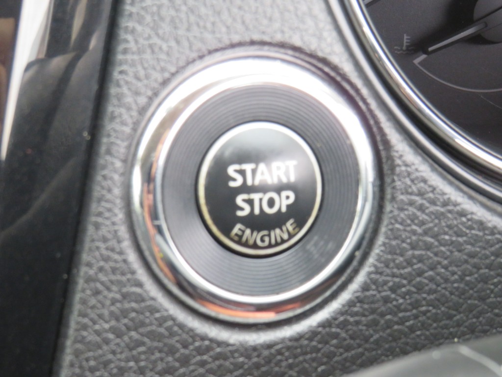 S8036018.jpg