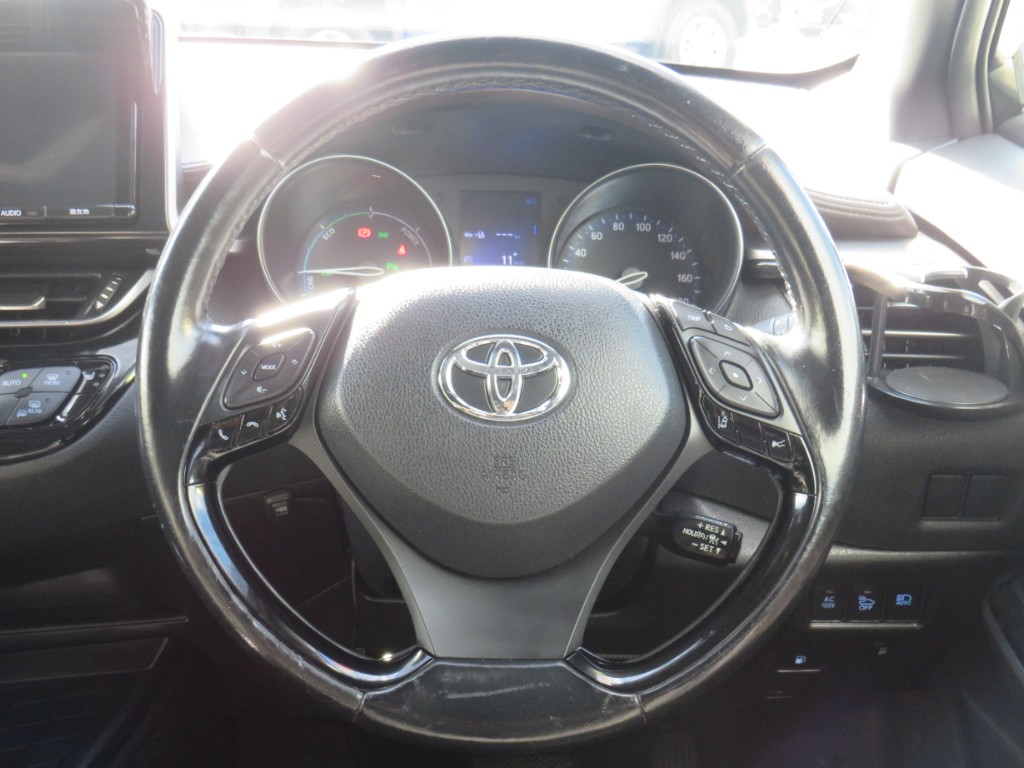 S8037613.jpg