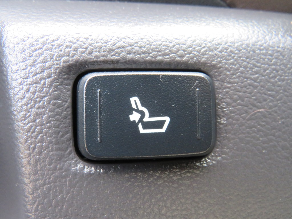 S8037618.jpg