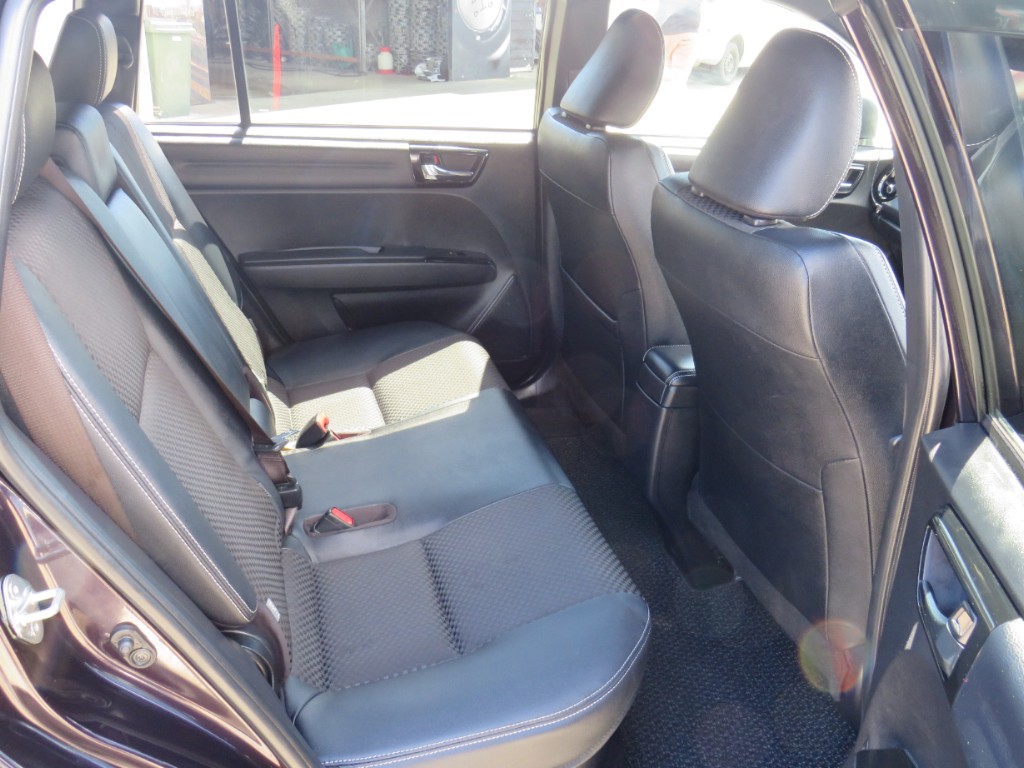 S8037911.jpg