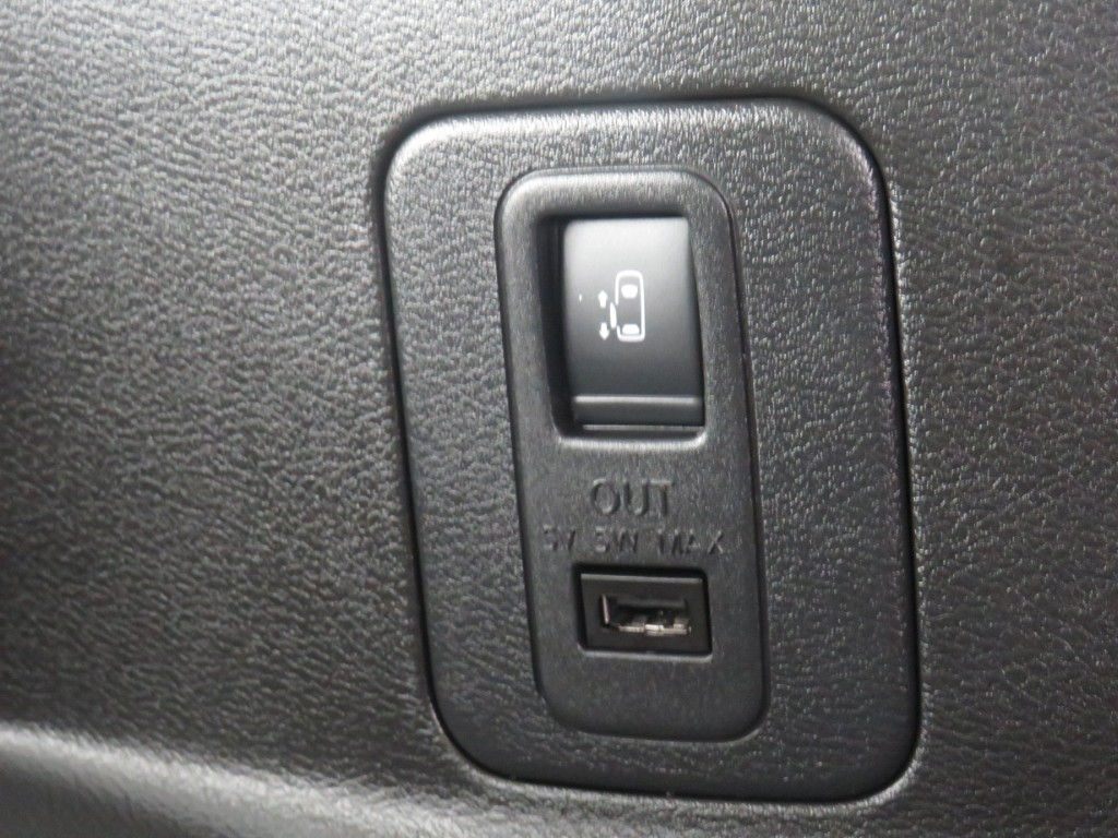 S8041017.jpg