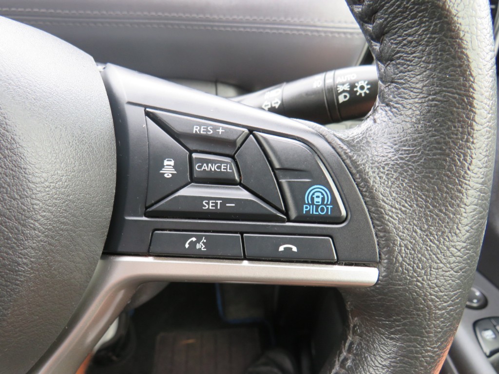 S8041117.jpg