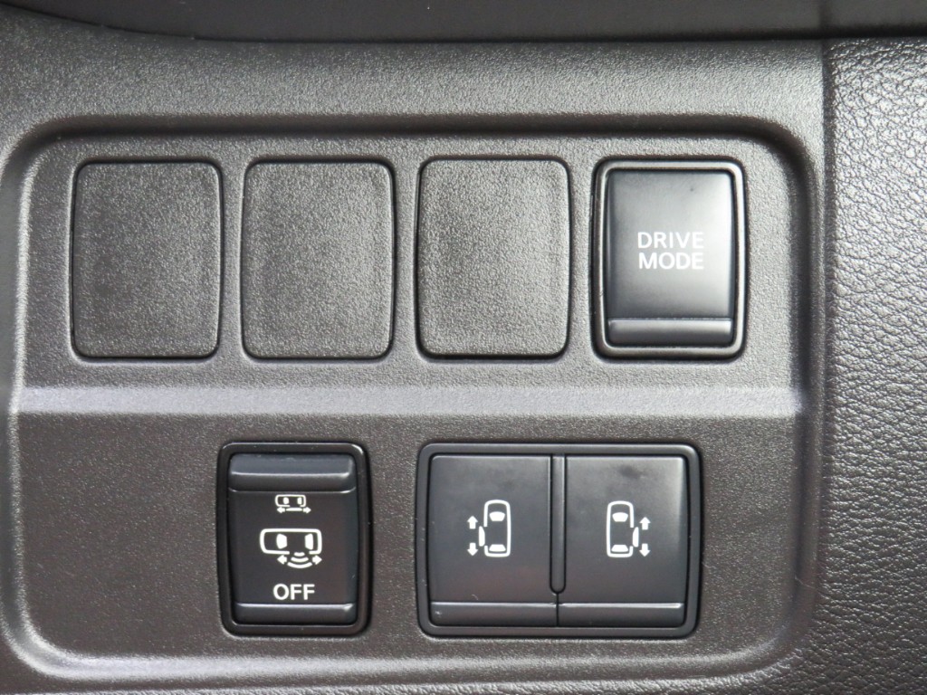 S8041118.jpg