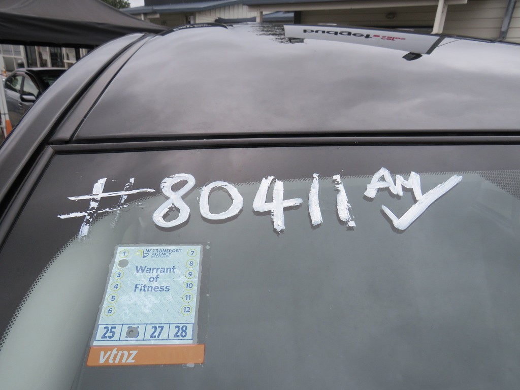 S8041121.jpg