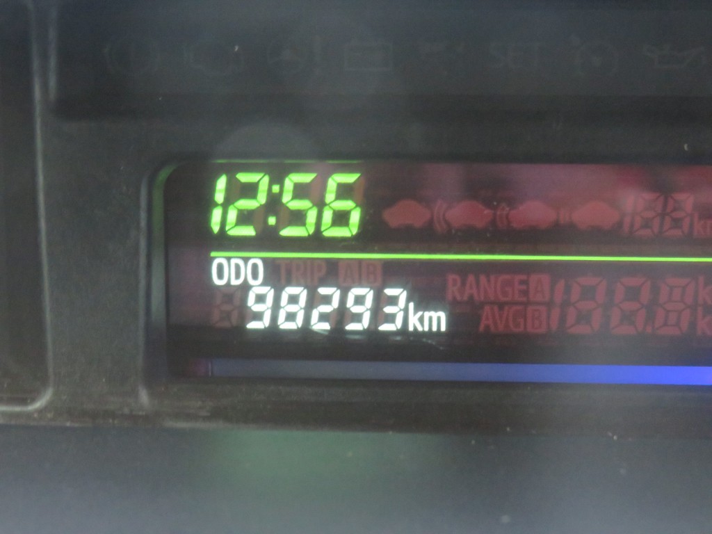 S8042019.jpg