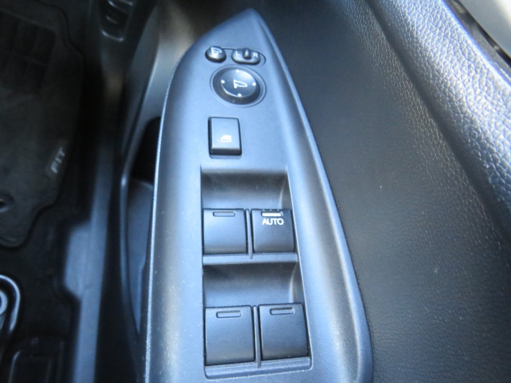 S8042419.jpg
