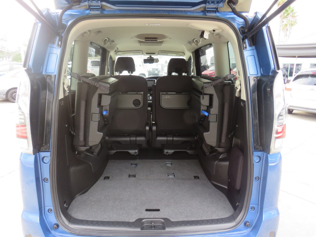 S8044510.jpg