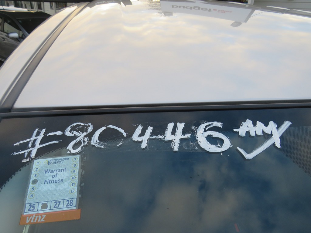 S8044621.jpg