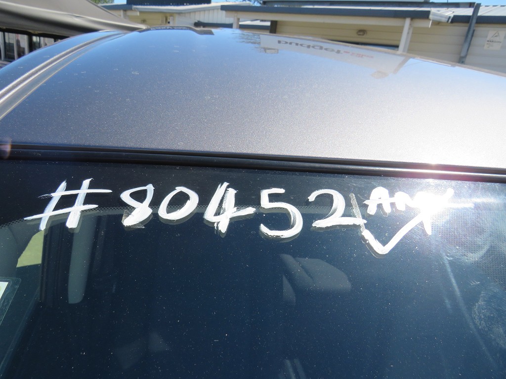 S8045221.jpg