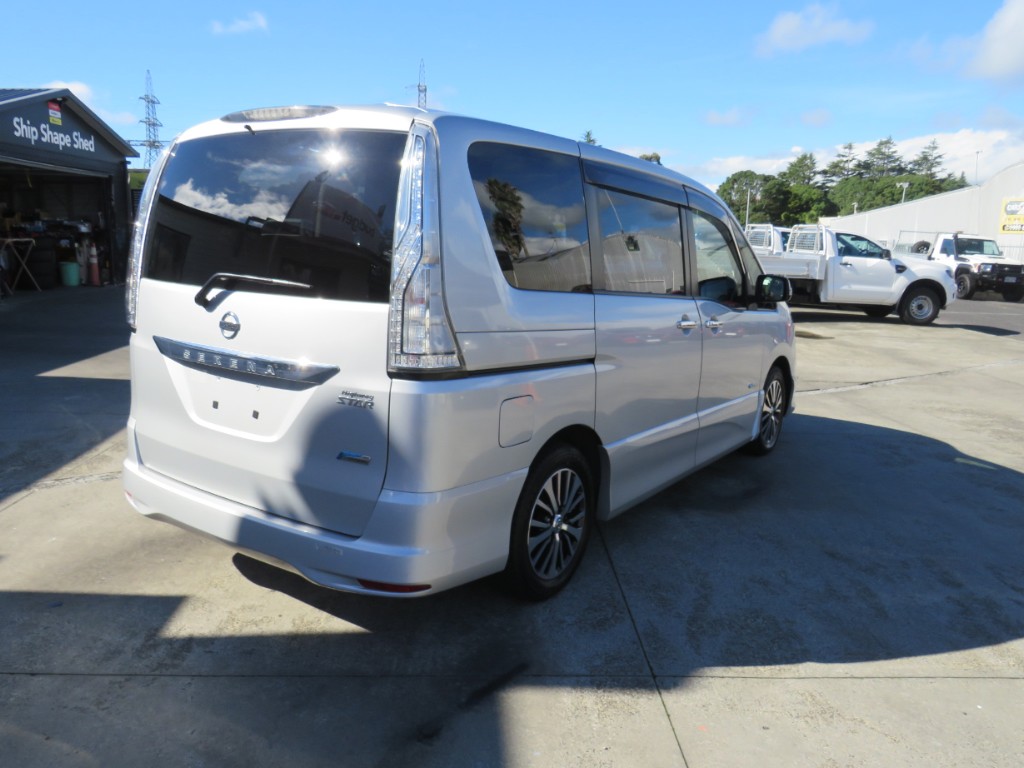 S804718.jpg
