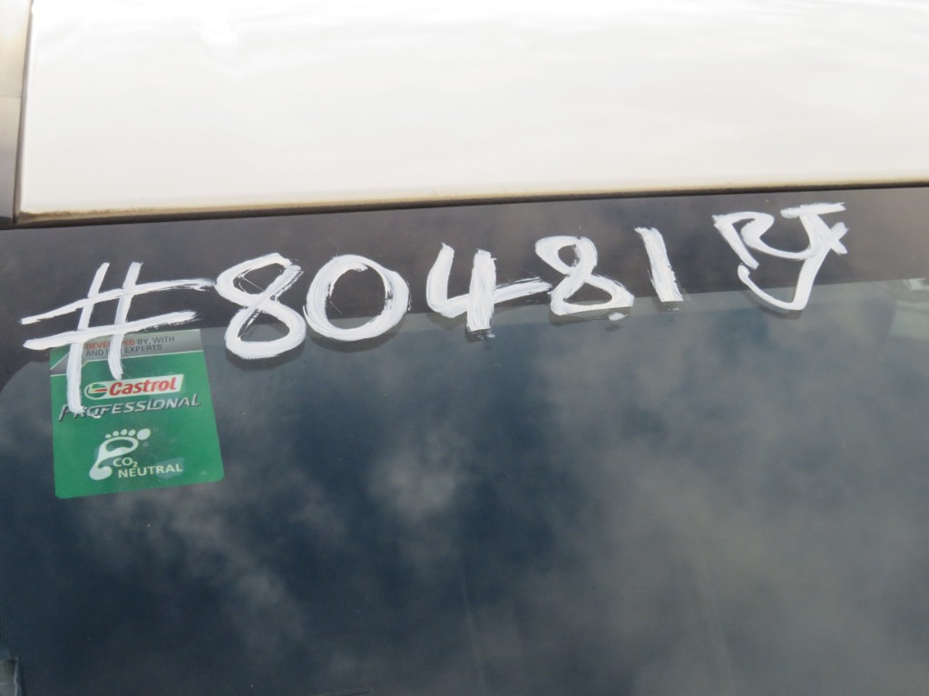 S8048119.jpg