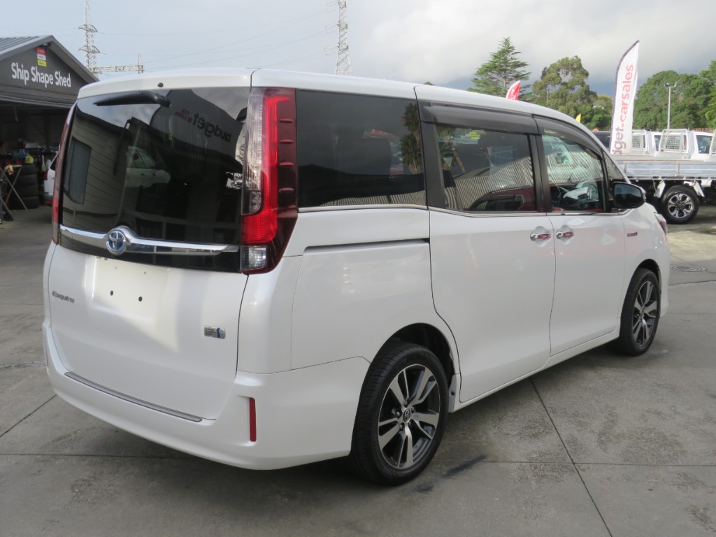 S804818.jpg