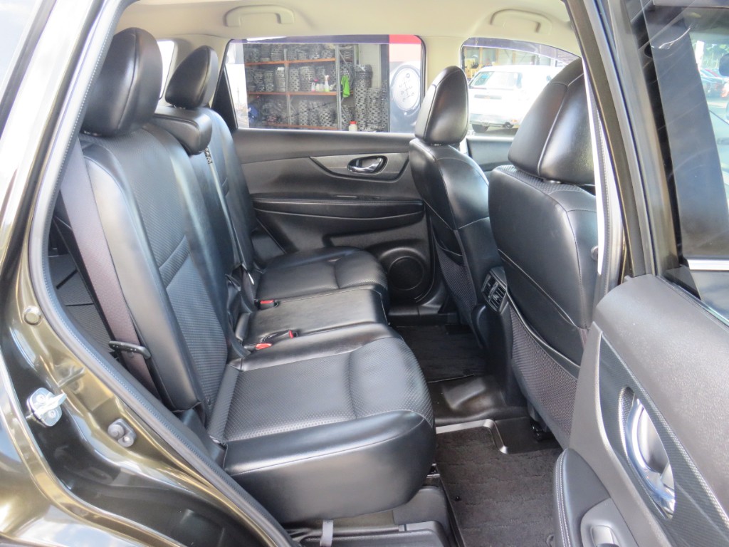 S8049512.jpg