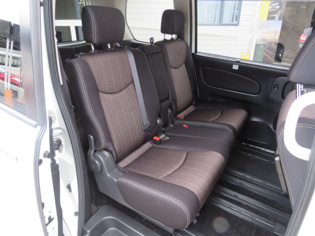 S8050414.jpg