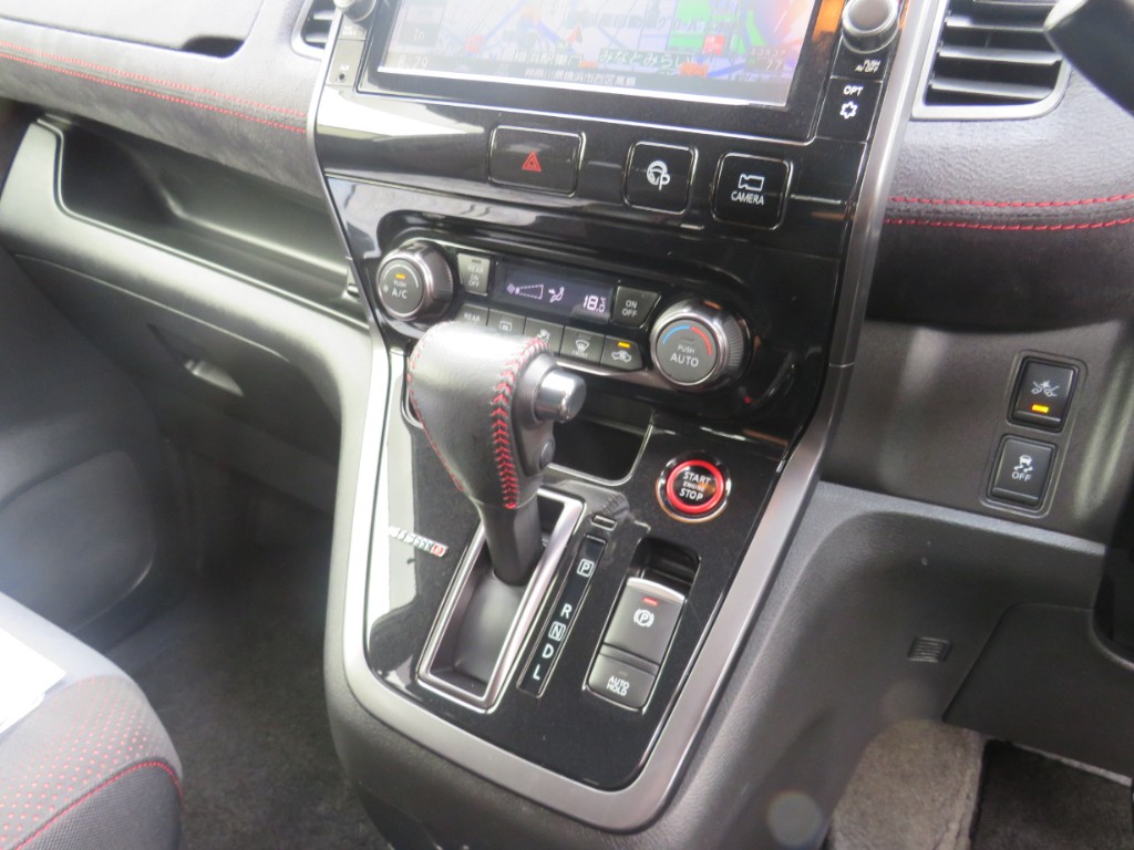 S8050517.jpg