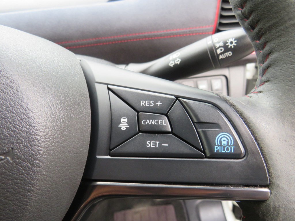 S8050518.jpg