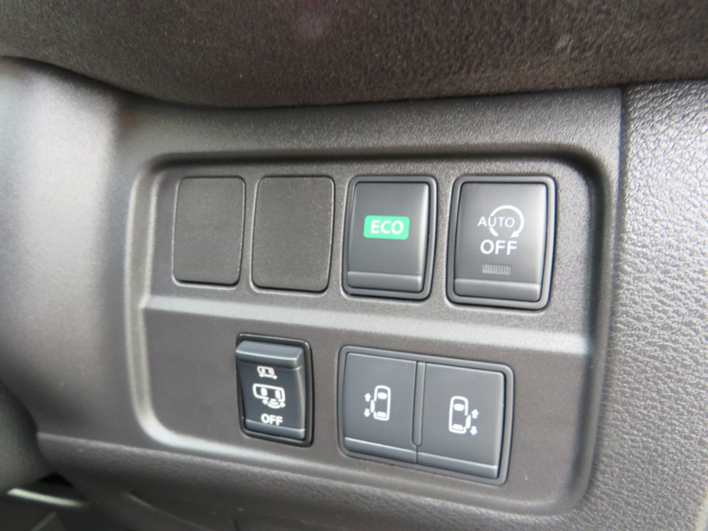 S8050519.jpg