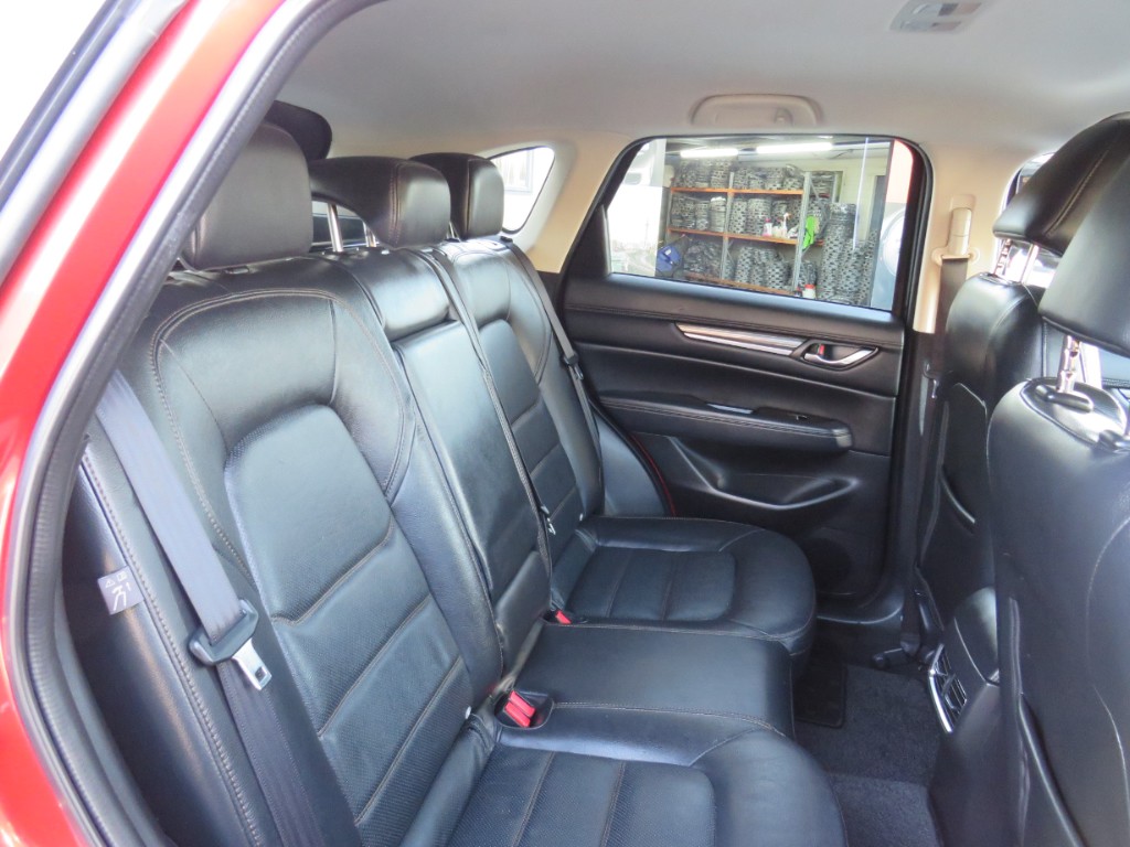 S8052411.jpg