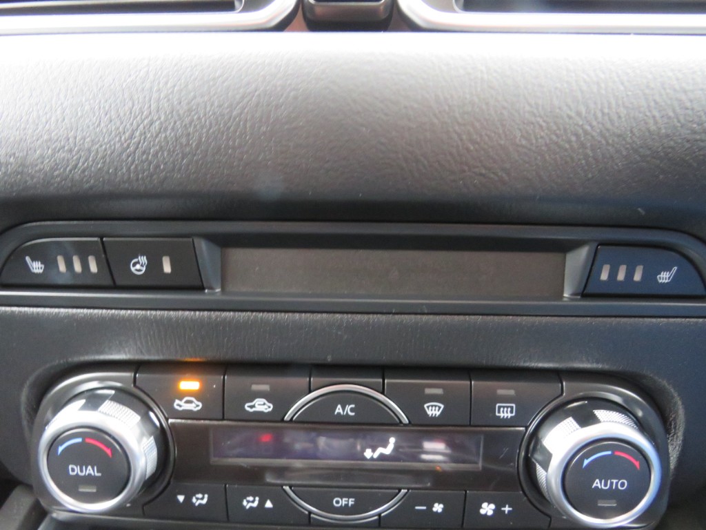 S8052520.jpg