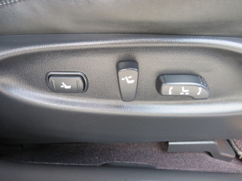 S8052819.jpg