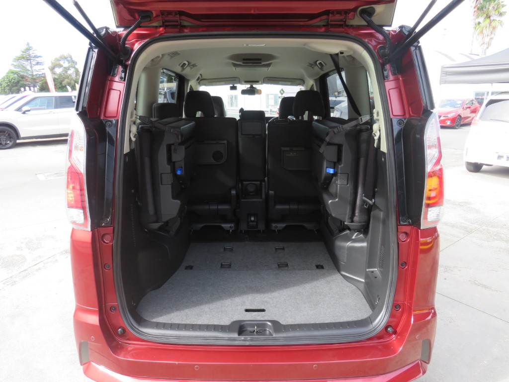 S8053411.jpg