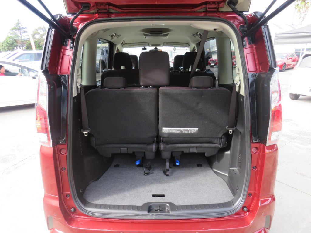 S8053412.jpg