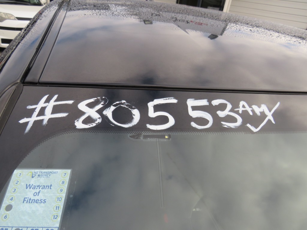 S8055321.jpg