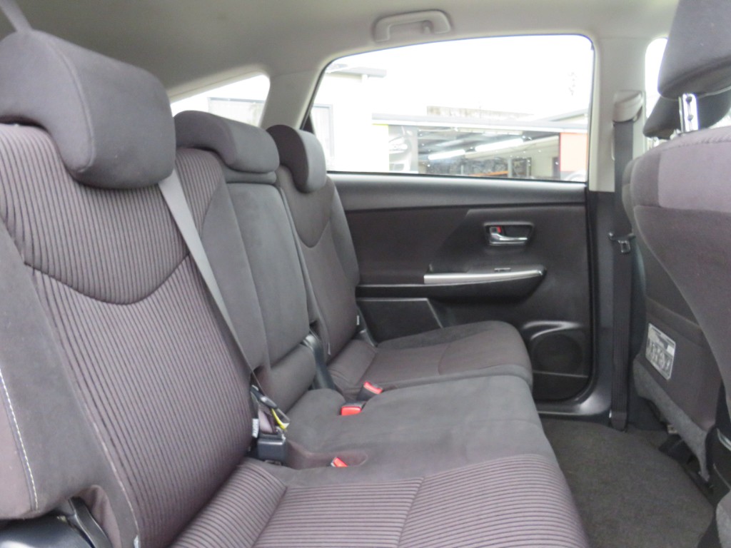 S8056012.jpg