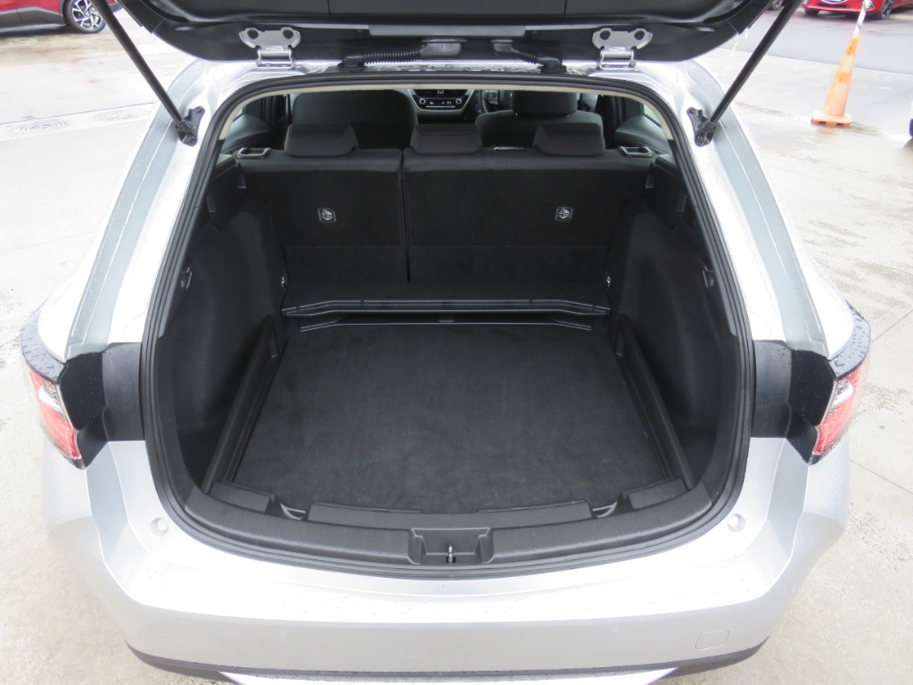 S8057511.jpg