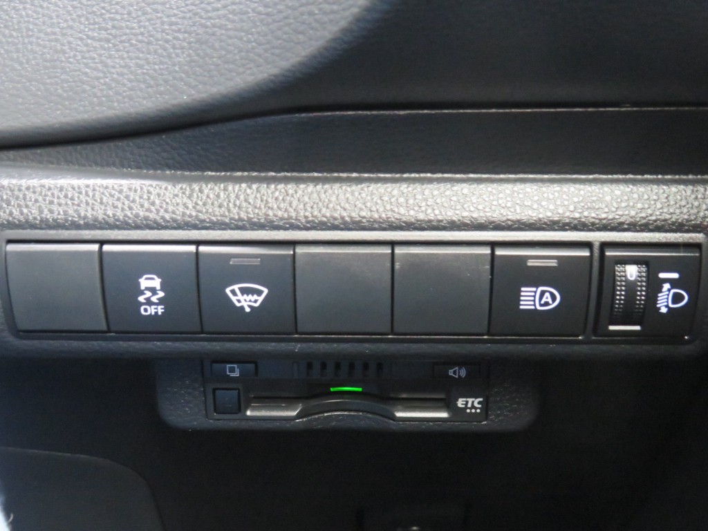 S8057519.jpg