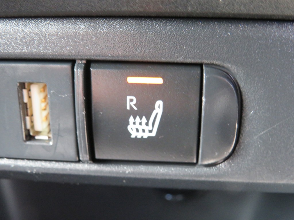 S8057615.jpg