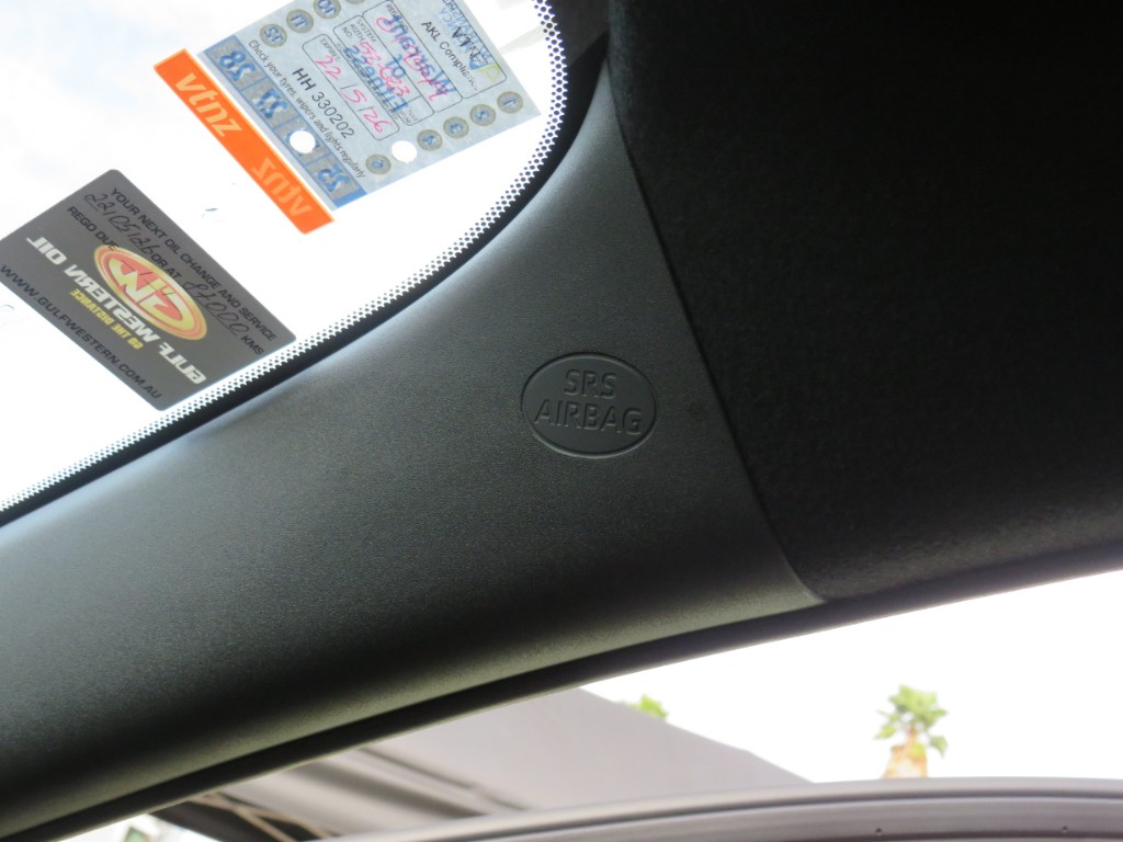 S8057620.jpg