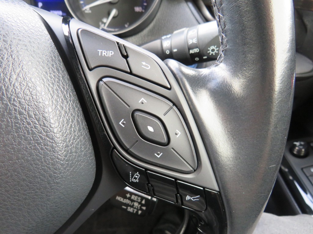 S8058215.jpg
